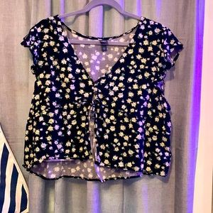 Wild fable cute casual flowy shirt